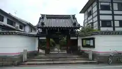 大善寺の山門