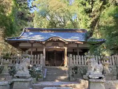 桑原感神社の本殿・本堂