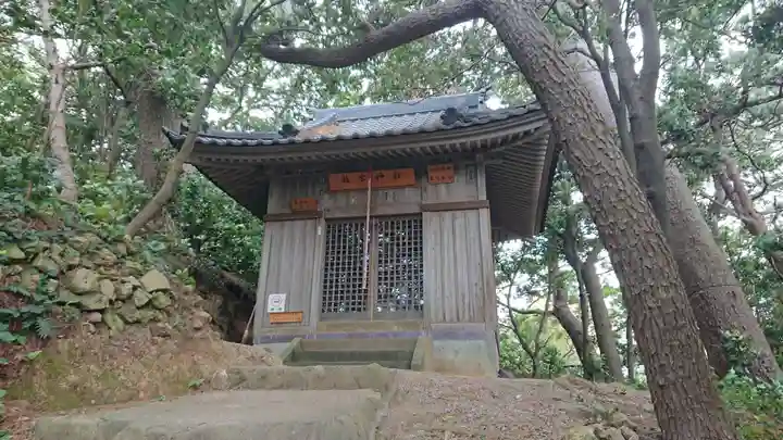 龍宮神社(稲取)の本殿・本堂