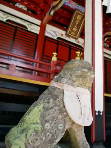 三峯神社の狛犬