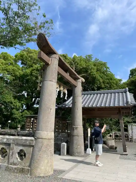 武雄神社の{uncategorized: "未分類", other: "その他", undefined: "問題あり", building: "その他建物", grave: "お墓", sacred_gate: "鳥居", guardian: "狛犬", statue: "像", buddha: "仏像", history: "歴史", nature: "自然", garden: "庭園", animal: "動物", pagoda: "塔", temizu: "手水舎", mountain_gate: "山門・神門", sanctuary: "本殿・本堂", subordinate: "末社・摂社", art: "芸術", scenery: "景色", jizo: "地蔵", ema: "絵馬", goshuin: "御朱印", omikuji: "おみくじ", items: "授与品その他", amulet: "お守り", goshuincho: "御朱印帳", eats: "食事", festival: "お祭り", votive_dance: "神楽", shichigosan: "七五三参", wedding: "結婚式", experience: "体験その他", initially: "初詣", around: "周辺", anti_infection: "感染症対策"}