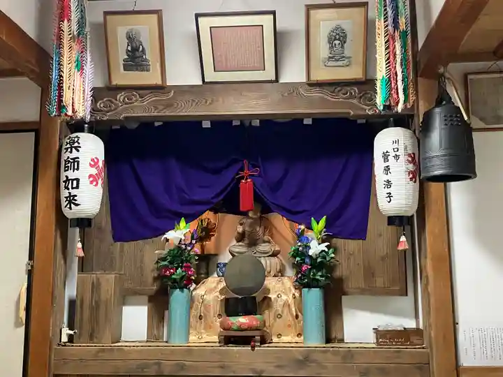 温泉寺薬師堂(岡山県)
