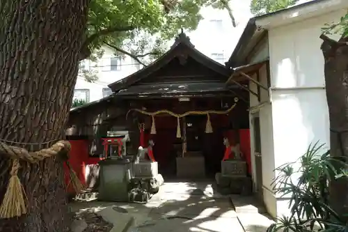 末廣稲荷神社の本殿