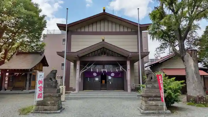 日野八坂神社の本殿・本堂