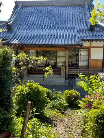 須弥寺(須彌寺)の本殿・本堂