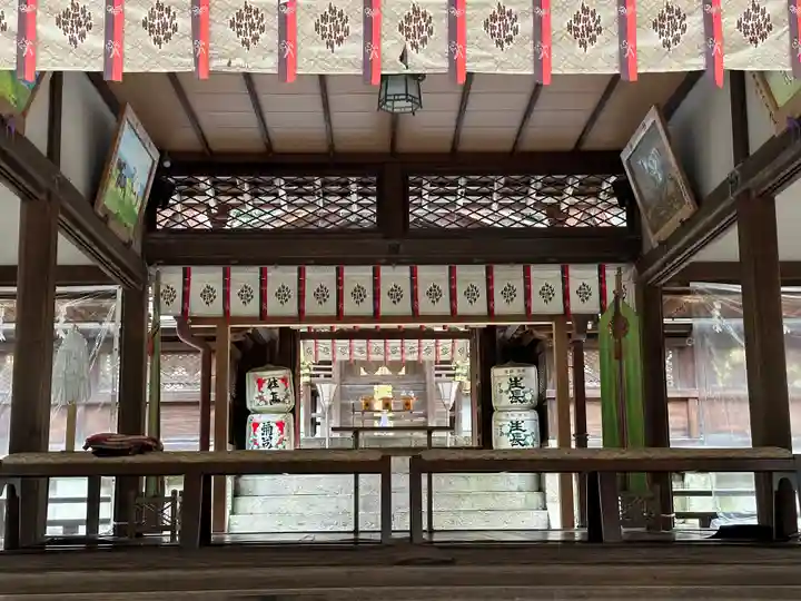 往馬坐伊古麻都比古神社の本殿・本堂