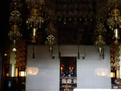 津照寺の本殿・本堂