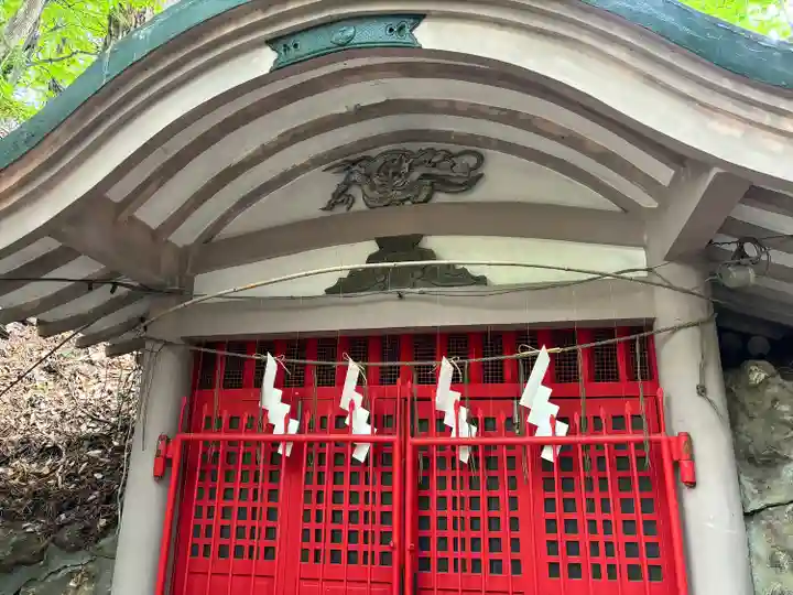 白石神社の末社・摂社