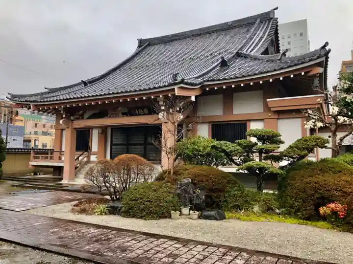 圓徳寺の本殿・本堂