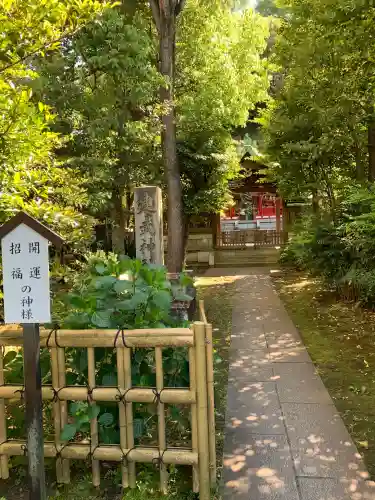 白金氷川神社の{uncategorized: "未分類", other: "その他", undefined: "問題あり", building: "その他建物", grave: "お墓", sacred_gate: "鳥居", guardian: "狛犬", statue: "像", buddha: "仏像", history: "歴史", nature: "自然", garden: "庭園", animal: "動物", pagoda: "塔", temizu: "手水舎", mountain_gate: "山門・神門", sanctuary: "本殿・本堂", subordinate: "末社・摂社", art: "芸術", scenery: "景色", jizo: "地蔵", ema: "絵馬", goshuin: "御朱印", omikuji: "おみくじ", items: "授与品その他", amulet: "お守り", goshuincho: "御朱印帳", eats: "食事", festival: "お祭り", votive_dance: "神楽", shichigosan: "七五三参", wedding: "結婚式", experience: "体験その他", initially: "初詣", around: "周辺", anti_infection: "感染症対策"}