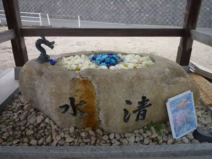 金井神社の手水舎