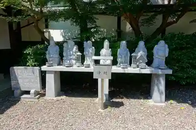 行願寺(革堂)の像