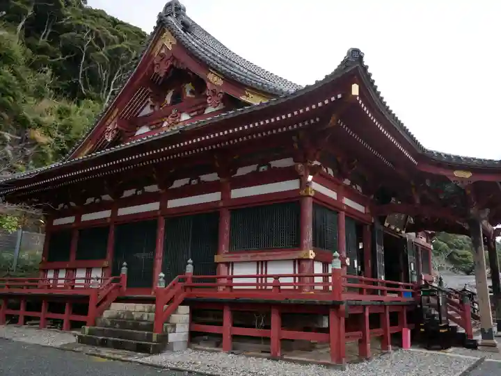 那古寺の本殿・本堂