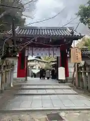 朝護孫子寺の山門