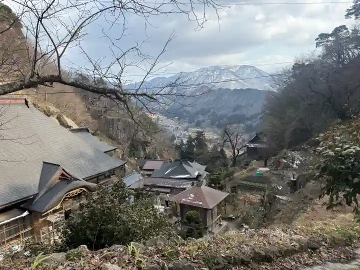 宝珠山 立石寺の{uncategorized: "未分類", other: "その他", undefined: "問題あり", building: "その他建物", grave: "お墓", sacred_gate: "鳥居", guardian: "狛犬", statue: "像", buddha: "仏像", history: "歴史", nature: "自然", garden: "庭園", animal: "動物", pagoda: "塔", temizu: "手水舎", mountain_gate: "山門・神門", sanctuary: "本殿・本堂", subordinate: "末社・摂社", art: "芸術", scenery: "景色", jizo: "地蔵", ema: "絵馬", goshuin: "御朱印", omikuji: "おみくじ", items: "授与品その他", amulet: "お守り", goshuincho: "御朱印帳", eats: "食事", festival: "お祭り", votive_dance: "神楽", shichigosan: "七五三参", wedding: "結婚式", experience: "体験その他", initially: "初詣", around: "周辺", anti_infection: "感染症対策"}