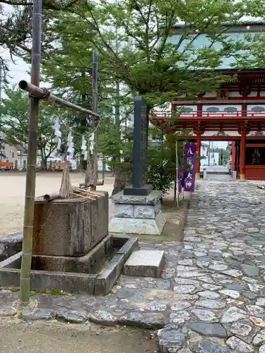 飯野八幡宮の手水