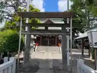 依知神社の鳥居