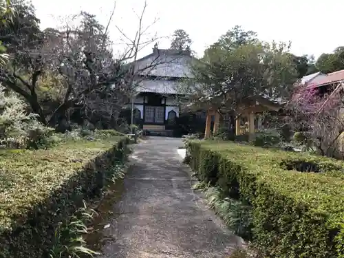 長松院の本殿・本堂