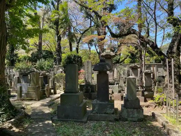 久成寺の{uncategorized: "未分類", other: "その他", undefined: "問題あり", building: "その他建物", grave: "お墓", sacred_gate: "鳥居", guardian: "狛犬", statue: "像", buddha: "仏像", history: "歴史", nature: "自然", garden: "庭園", animal: "動物", pagoda: "塔", temizu: "手水舎", mountain_gate: "山門・神門", sanctuary: "本殿・本堂", subordinate: "末社・摂社", art: "芸術", scenery: "景色", jizo: "地蔵", ema: "絵馬", goshuin: "御朱印", omikuji: "おみくじ", items: "授与品その他", amulet: "お守り", goshuincho: "御朱印帳", eats: "食事", festival: "お祭り", votive_dance: "神楽", shichigosan: "七五三参", wedding: "結婚式", experience: "体験その他", initially: "初詣", around: "周辺", anti_infection: "感染症対策"}