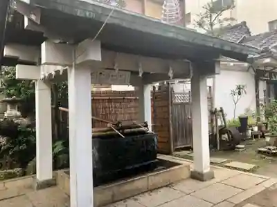 皆中稲荷神社の手水舎