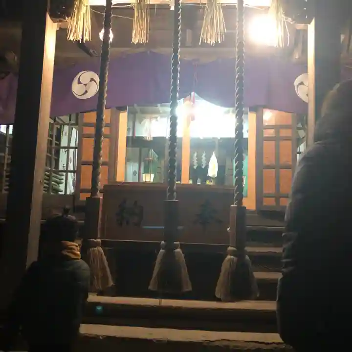 白根神社の本殿・本堂