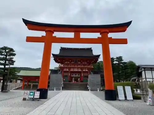 伏見稲荷大社の鳥居