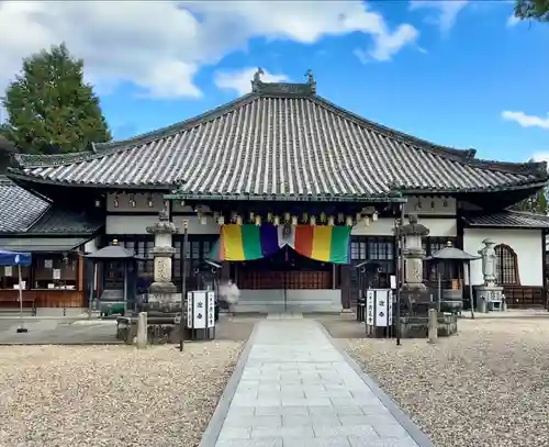 八事山 興正寺の本殿・本堂