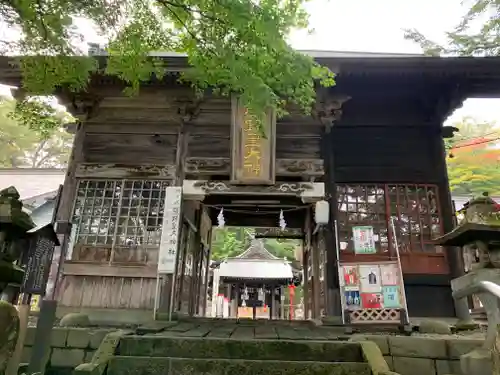 熊野皇大神社の山門・神門