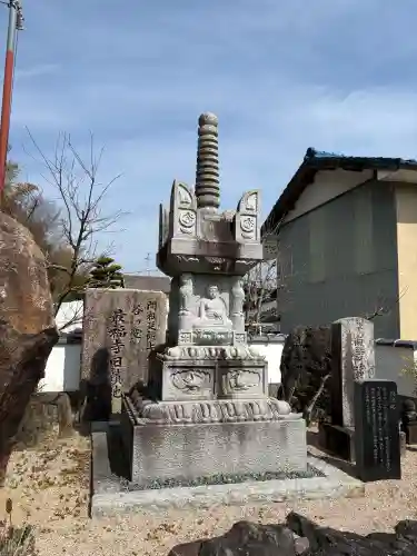 谷ヶ堂最福寺（延朗堂)の{uncategorized: "未分類", other: "その他", undefined: "問題あり", building: "その他建物", grave: "お墓", sacred_gate: "鳥居", guardian: "狛犬", statue: "像", buddha: "仏像", history: "歴史", nature: "自然", garden: "庭園", animal: "動物", pagoda: "塔", temizu: "手水舎", mountain_gate: "山門・神門", sanctuary: "本殿・本堂", subordinate: "末社・摂社", art: "芸術", scenery: "景色", jizo: "地蔵", ema: "絵馬", goshuin: "御朱印", omikuji: "おみくじ", items: "授与品その他", amulet: "お守り", goshuincho: "御朱印帳", eats: "食事", festival: "お祭り", votive_dance: "神楽", shichigosan: "七五三参", wedding: "結婚式", experience: "体験その他", initially: "初詣", around: "周辺", anti_infection: "感染症対策"}