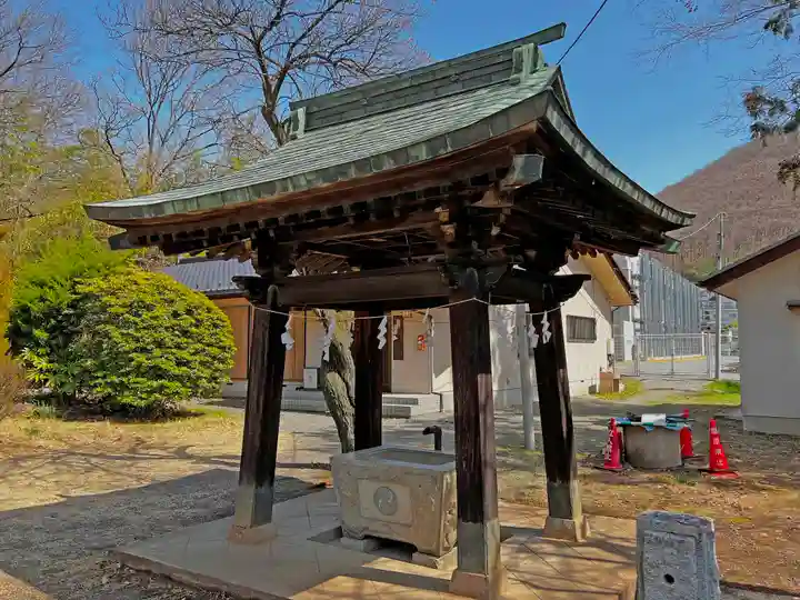 甲斐総社八幡神社の手水舎