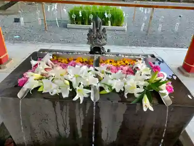 美濃國一宮　南宮大社の手水舎