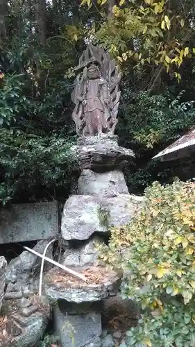 天台宗玄清法流　胸の観音寺の仏像