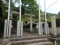 麦房神社の鳥居