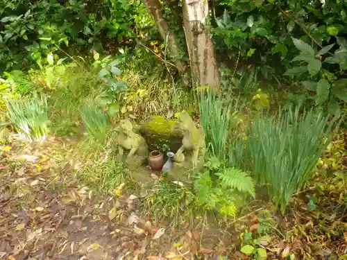 祠（稲荷石祠／石祠）の本殿・本堂