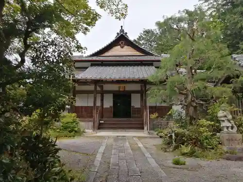 金胎寺の本殿・本堂