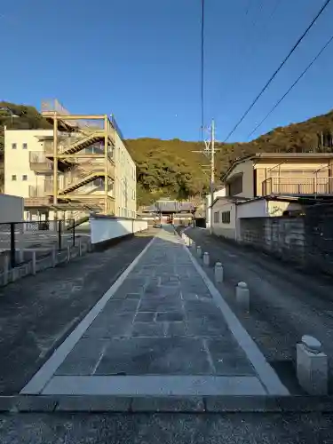 長楽寺の{uncategorized: "未分類", other: "その他", undefined: "問題あり", building: "その他建物", grave: "お墓", sacred_gate: "鳥居", guardian: "狛犬", statue: "像", buddha: "仏像", history: "歴史", nature: "自然", garden: "庭園", animal: "動物", pagoda: "塔", temizu: "手水舎", mountain_gate: "山門・神門", sanctuary: "本殿・本堂", subordinate: "末社・摂社", art: "芸術", scenery: "景色", jizo: "地蔵", ema: "絵馬", goshuin: "御朱印", omikuji: "おみくじ", items: "授与品その他", amulet: "お守り", goshuincho: "御朱印帳", eats: "食事", festival: "お祭り", votive_dance: "神楽", shichigosan: "七五三参", wedding: "結婚式", experience: "体験その他", initially: "初詣", around: "周辺", anti_infection: "感染症対策"}