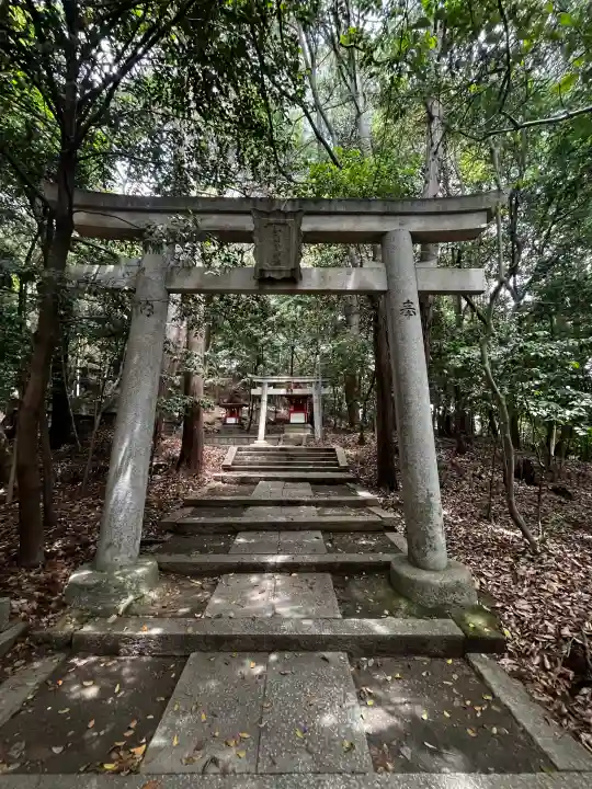和爾下神社の{uncategorized: "未分類", other: "その他", undefined: "問題あり", building: "その他建物", grave: "お墓", sacred_gate: "鳥居", guardian: "狛犬", statue: "像", buddha: "仏像", history: "歴史", nature: "自然", garden: "庭園", animal: "動物", pagoda: "塔", temizu: "手水舎", mountain_gate: "山門・神門", sanctuary: "本殿・本堂", subordinate: "末社・摂社", art: "芸術", scenery: "景色", jizo: "地蔵", ema: "絵馬", goshuin: "御朱印", omikuji: "おみくじ", items: "授与品その他", amulet: "お守り", goshuincho: "御朱印帳", eats: "食事", festival: "お祭り", votive_dance: "神楽", shichigosan: "七五三参", wedding: "結婚式", experience: "体験その他", initially: "初詣", around: "周辺", anti_infection: "感染症対策"}