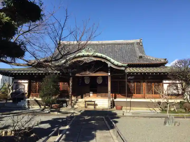 蓮光寺の本殿・本堂