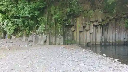 屏風岩祠(静岡県)