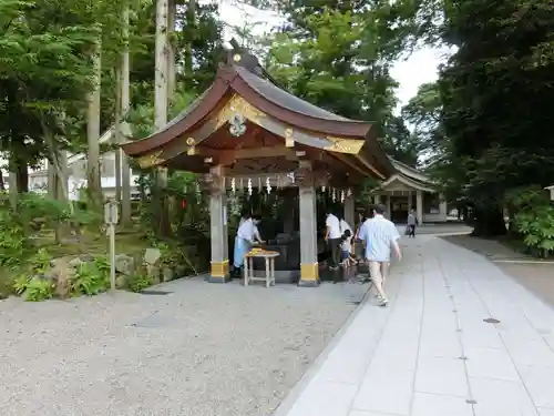 白山比咩神社の手水舎