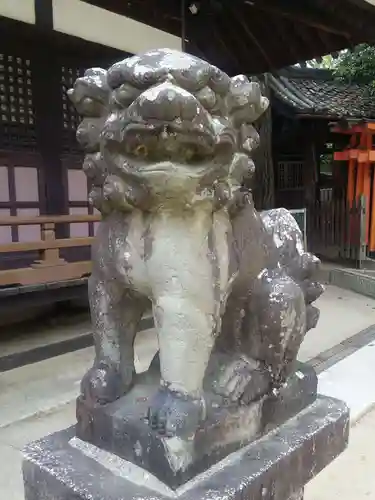 白鳥神社の狛犬