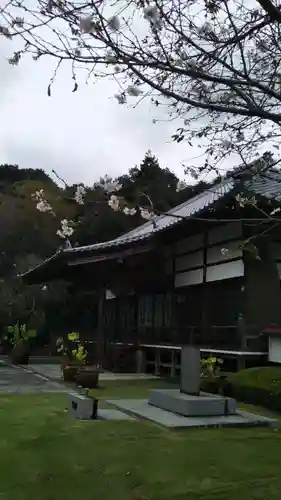 光恩寺の本殿・本堂