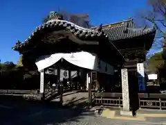 鑁阿寺の山門