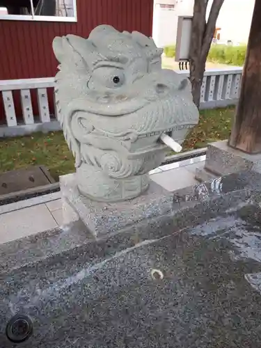 新川皇大神社の手水