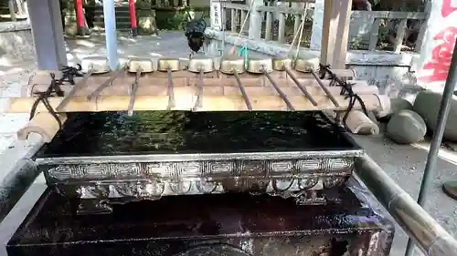 海南神社の手水舎