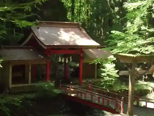 関口不動尊奥宮の山門