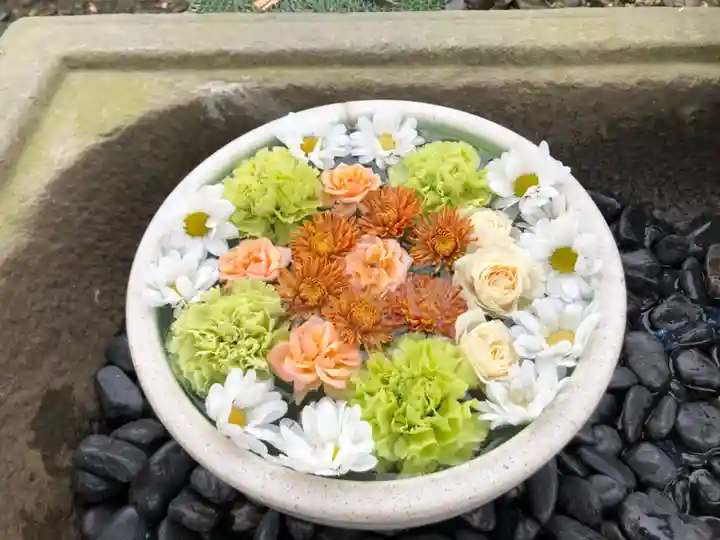 鴨島八幡神社の手水舎