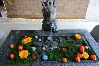 滑川神社 - 仕事と子どもの守り神の手水舎