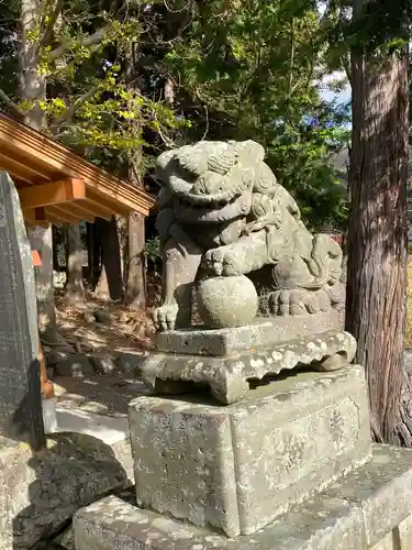 高司神社〜むすびの神の鎮まる社〜の狛犬