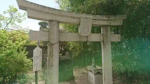 鳥飼八幡宮の末社